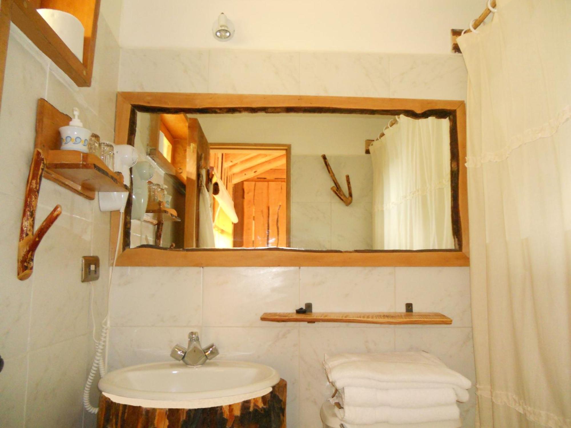 Hotel El Barranco Futaleufú Eksteriør bilde