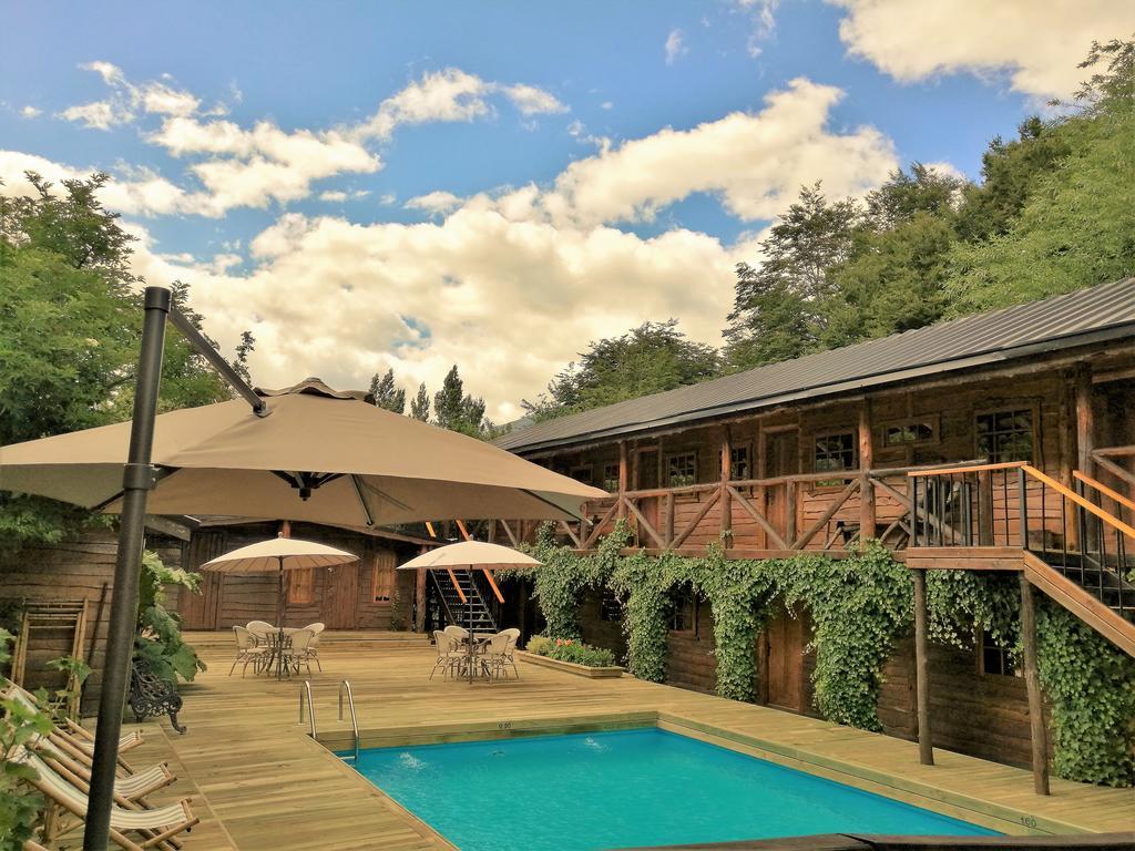 Hotel El Barranco Futaleufú Eksteriør bilde