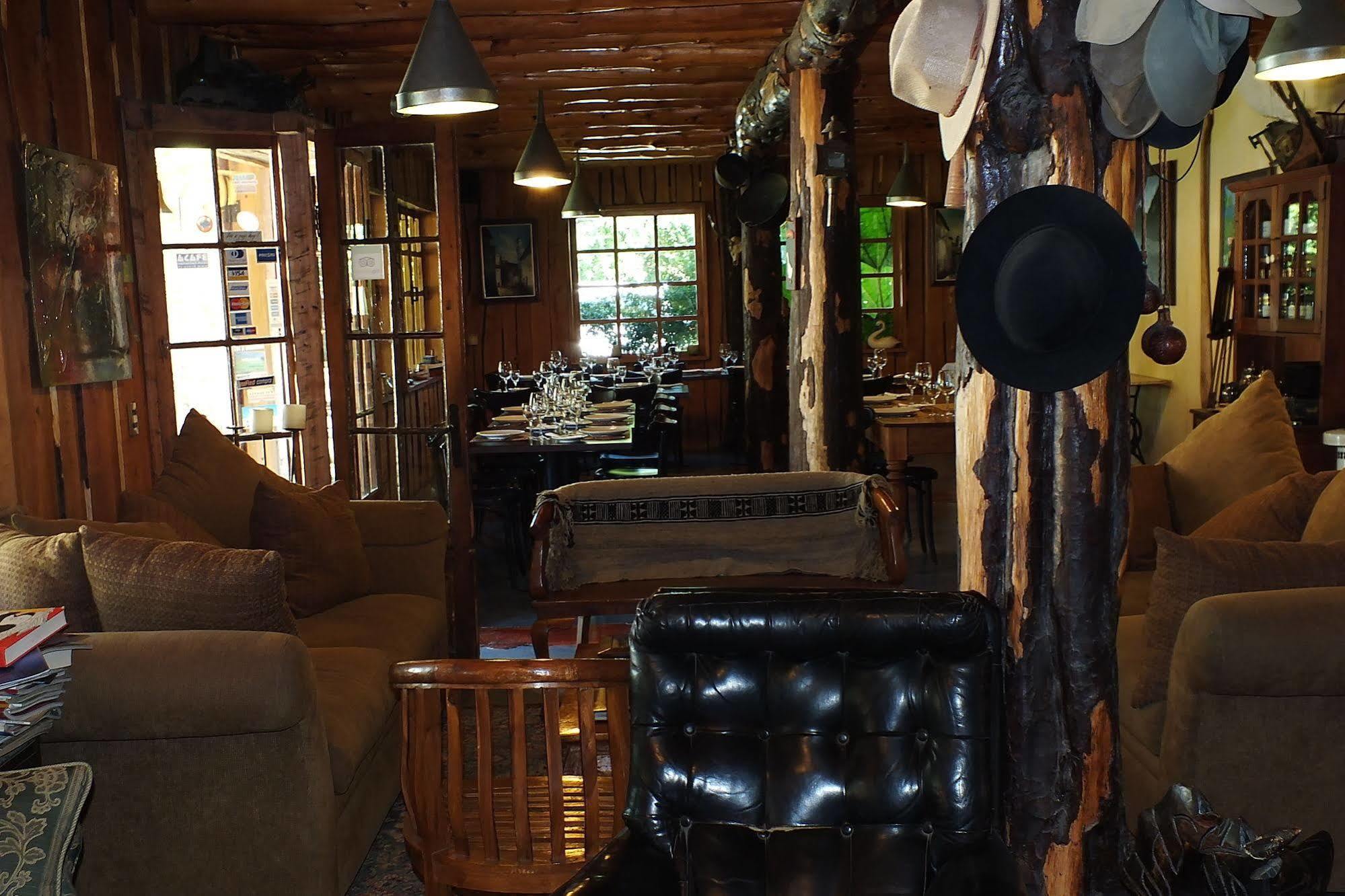 Hotel El Barranco Futaleufú Eksteriør bilde