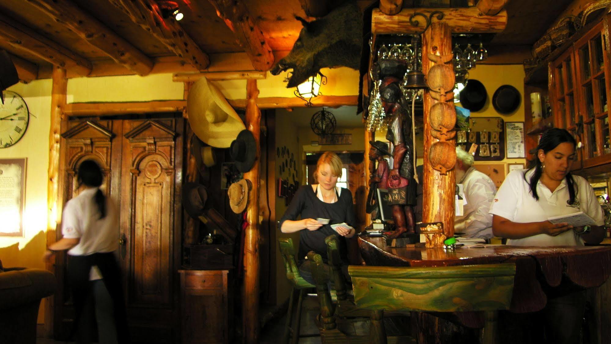 Hotel El Barranco Futaleufú Eksteriør bilde