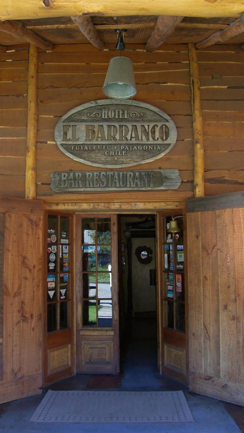 Hotel El Barranco Futaleufú Eksteriør bilde
