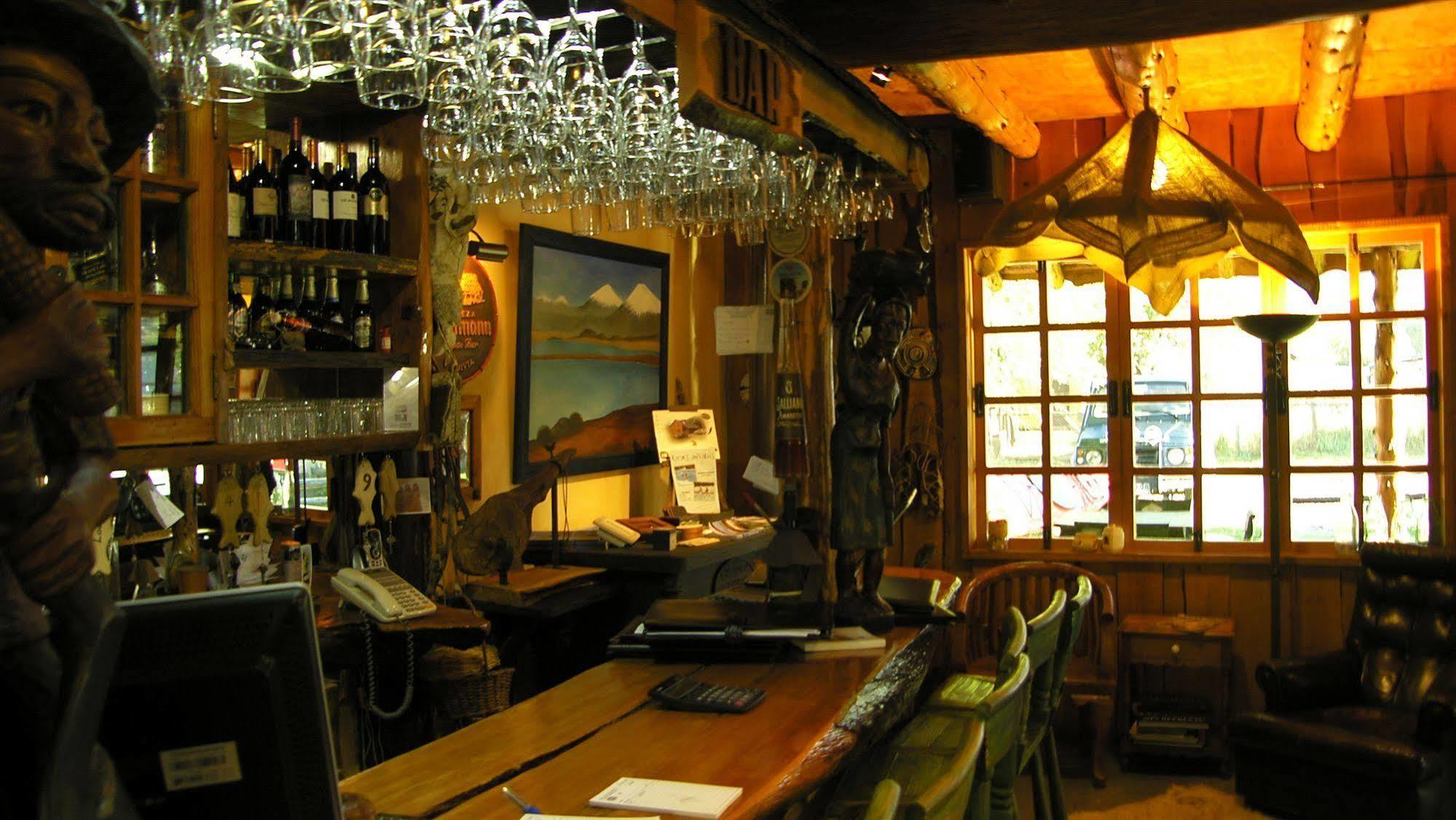 Hotel El Barranco Futaleufú Eksteriør bilde